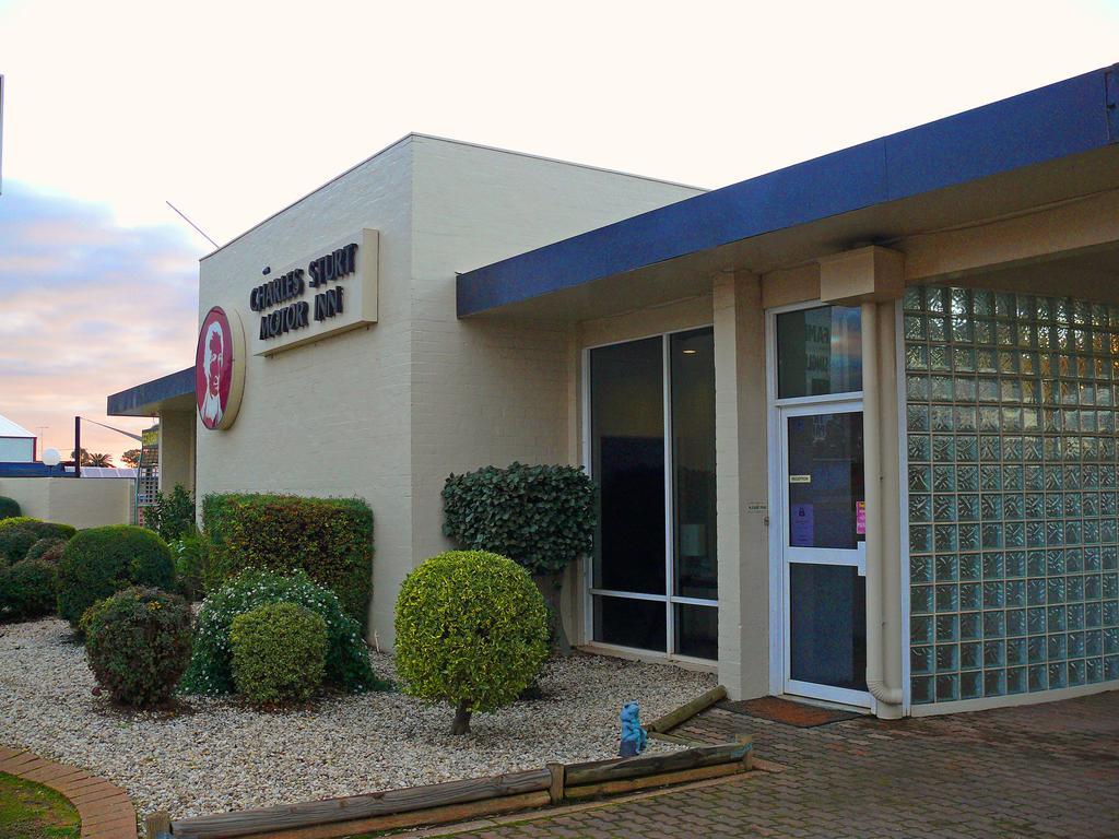 Charles Sturt Motor Inn West Wyalong Bagian luar foto
