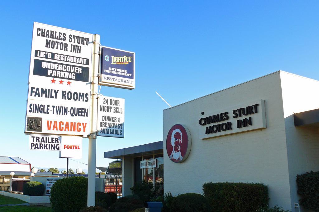 Charles Sturt Motor Inn West Wyalong Bagian luar foto